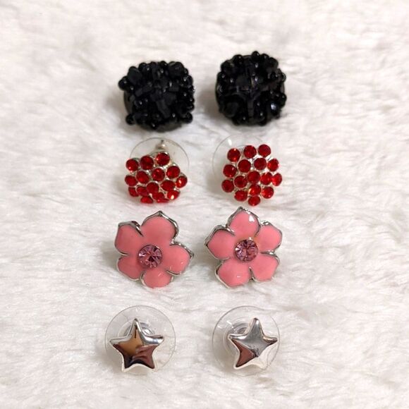 Vintage (4) Pair Bundle-Small Stud, Beaded, Rhinestone & Enamel Pierced Earrings - Picture 7 of 14